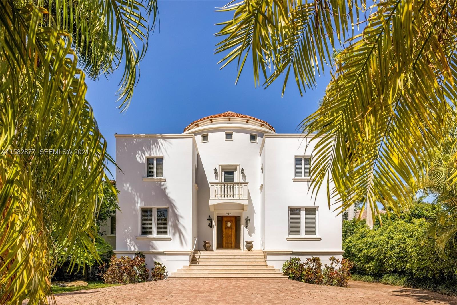 431 Costanera Road Coral Gables, FL 33143 - Photo 5 of 33