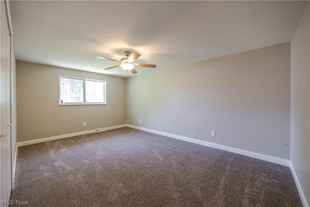 37430 Hunters Ridge Solon, OH 44139 - Photo 34 of 45