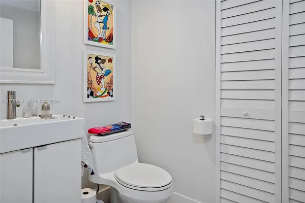 $4,500 | 1 Century Lane, Unit 303, Miami Beach, FL 33139