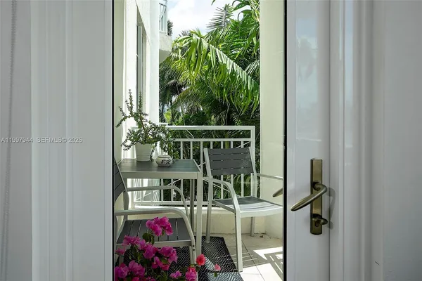 $4,500 | 1 Century Lane, Unit 303, Miami Beach, FL 33139