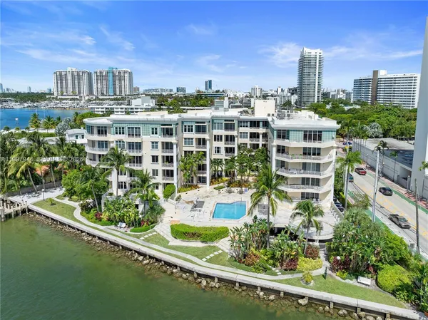 $4,500 | 1 Century Lane, Unit 303, Miami Beach, FL 33139