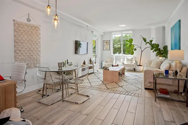 $4,500 | 1 Century Lane, Unit 303, Miami Beach, FL 33139