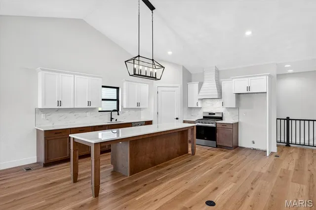 $538,800 | 609 Tea Olive Boulevard, O'Fallon, IL 62269