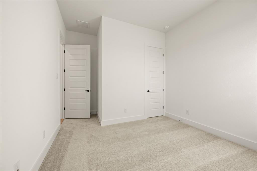 412 Caprock Lane Azle, TX 76020 - Photo 27 of 40 an empty room with closet area