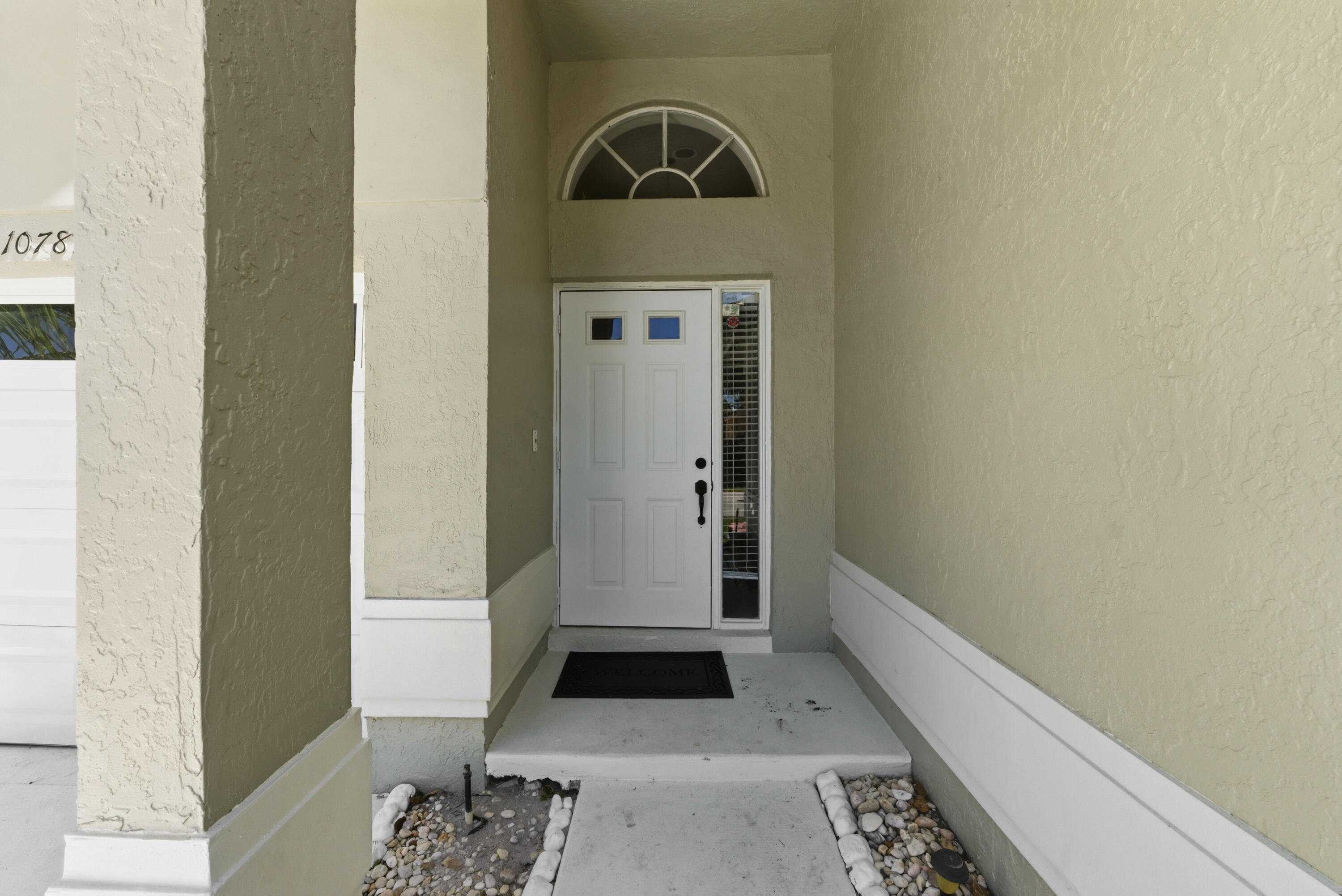 10781 Cypress Lake Terrace Boca Raton, FL 33498 - Photo 4 of 27 10781 Cypress Lake Terrace_023