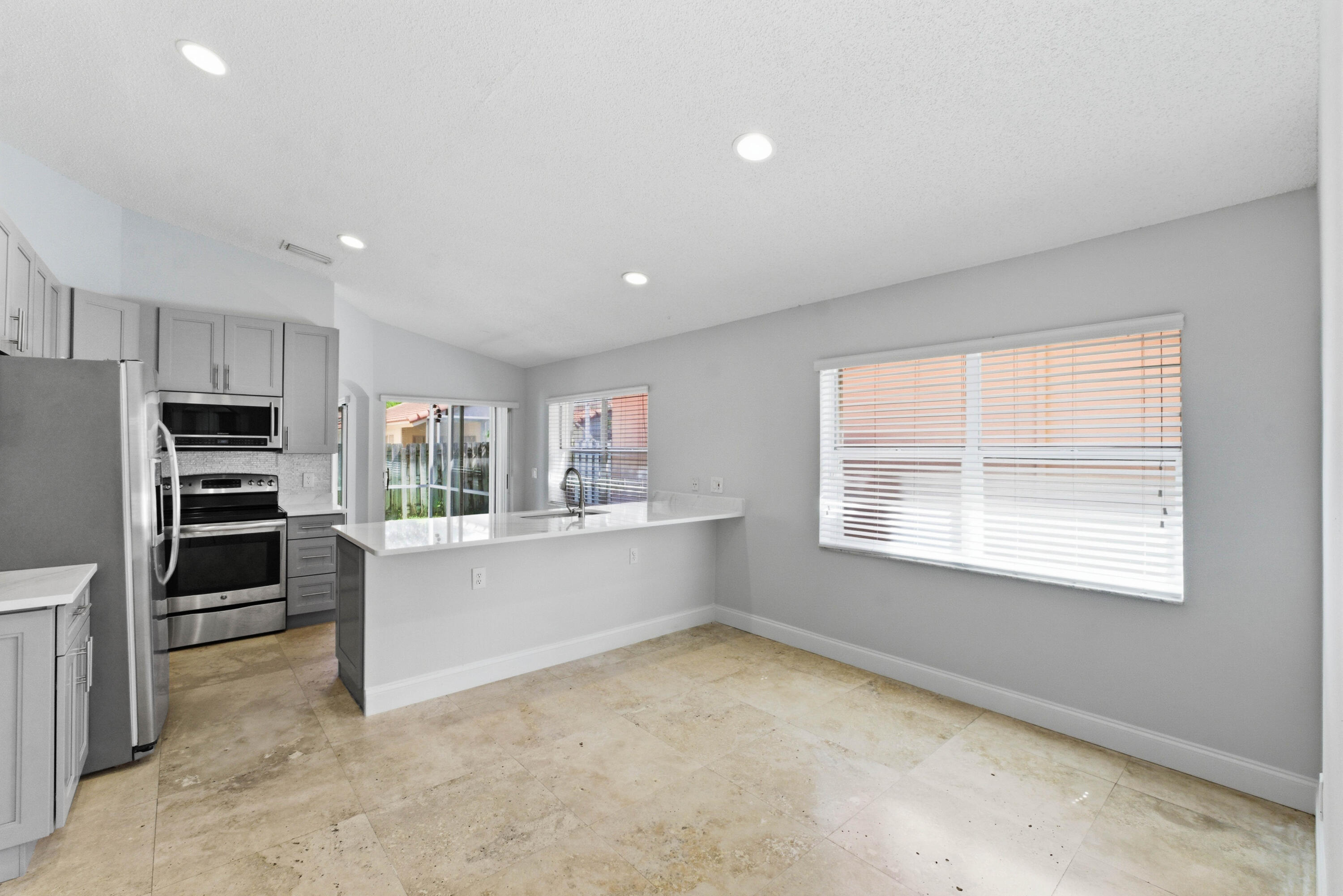 10781 Cypress Lake Terrace Boca Raton, FL 33498 - Photo 7 of 27 10781 Cypress Lake Terrace_005