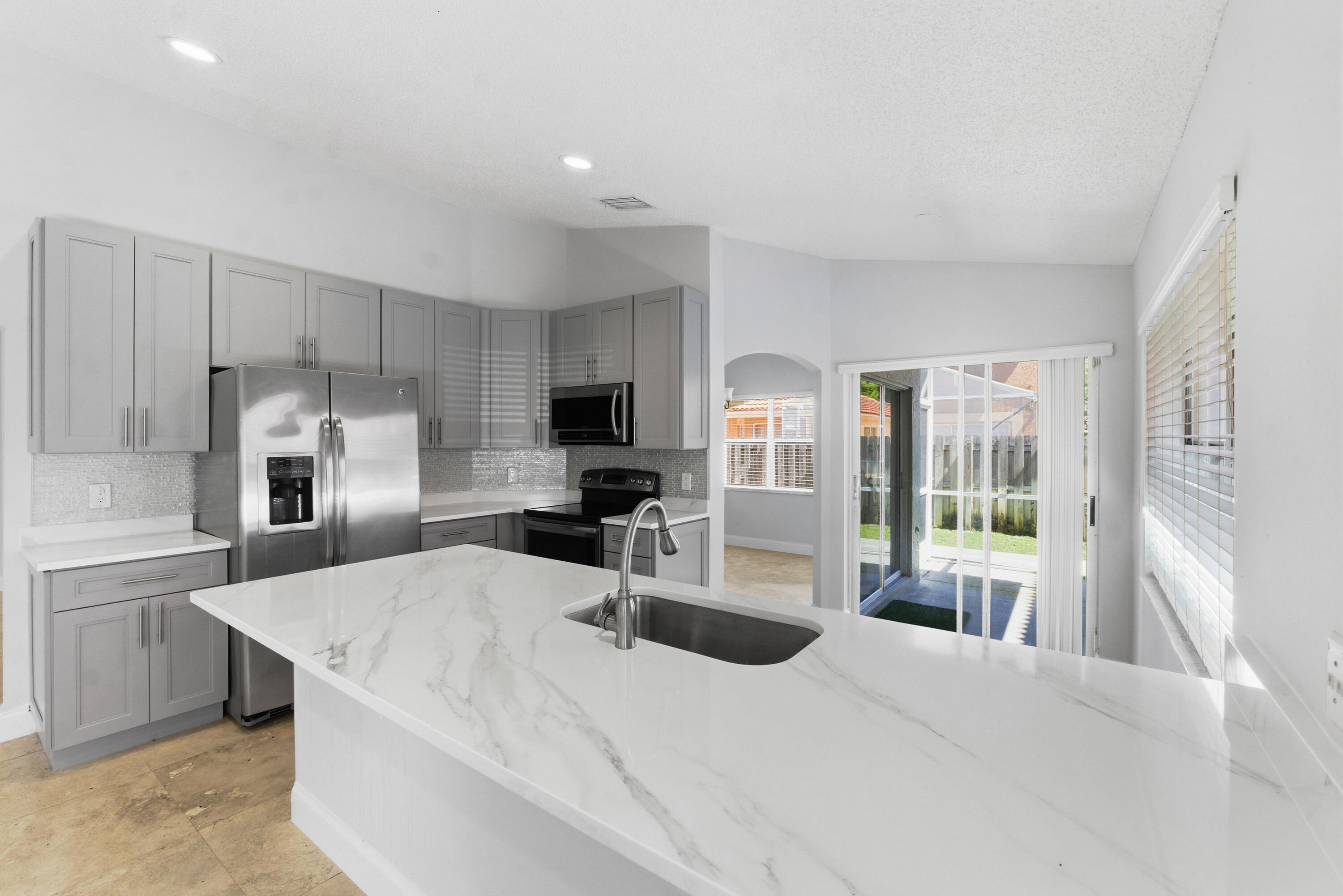 10781 Cypress Lake Terrace Boca Raton, FL 33498 - Photo 10 of 27 10781 Cypress Lake Terrace_010
