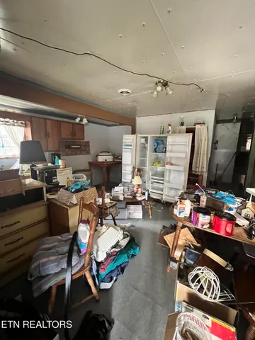 $100,000 | 109 East Concord Lane, Robbins, TN 37852