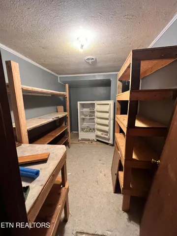 $100,000 | 109 East Concord Lane, Robbins, TN 37852