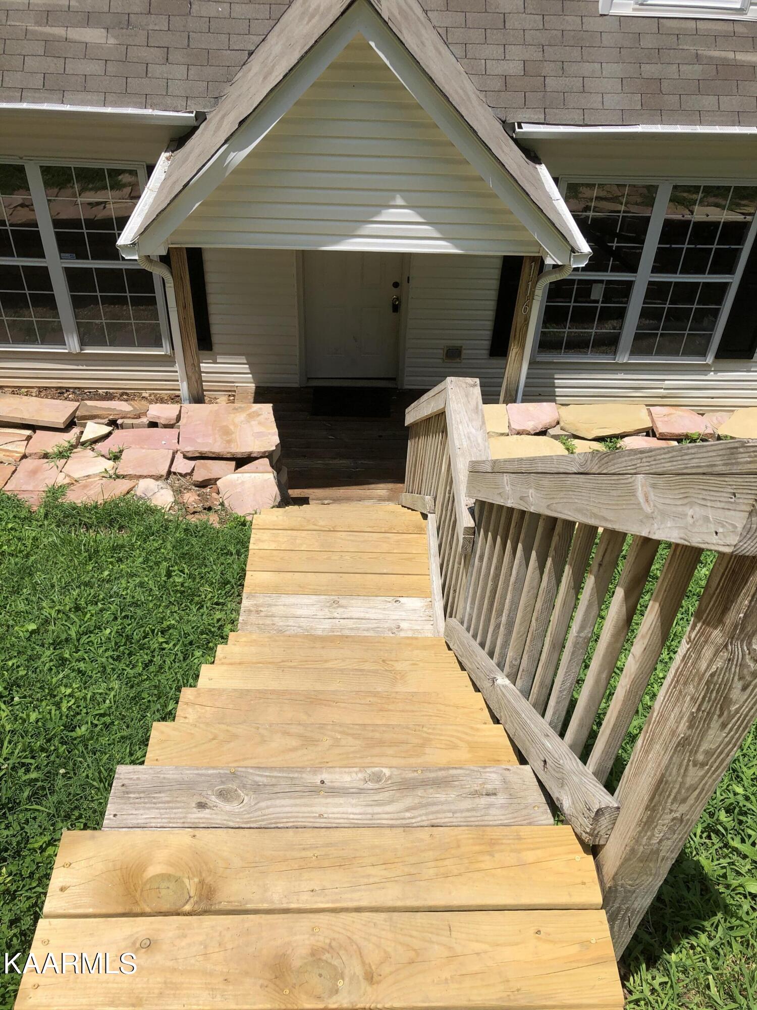 116 Wakeman Lane Oak Ridge, TN 37830 - Photo 2 of 22 25344_Image_2