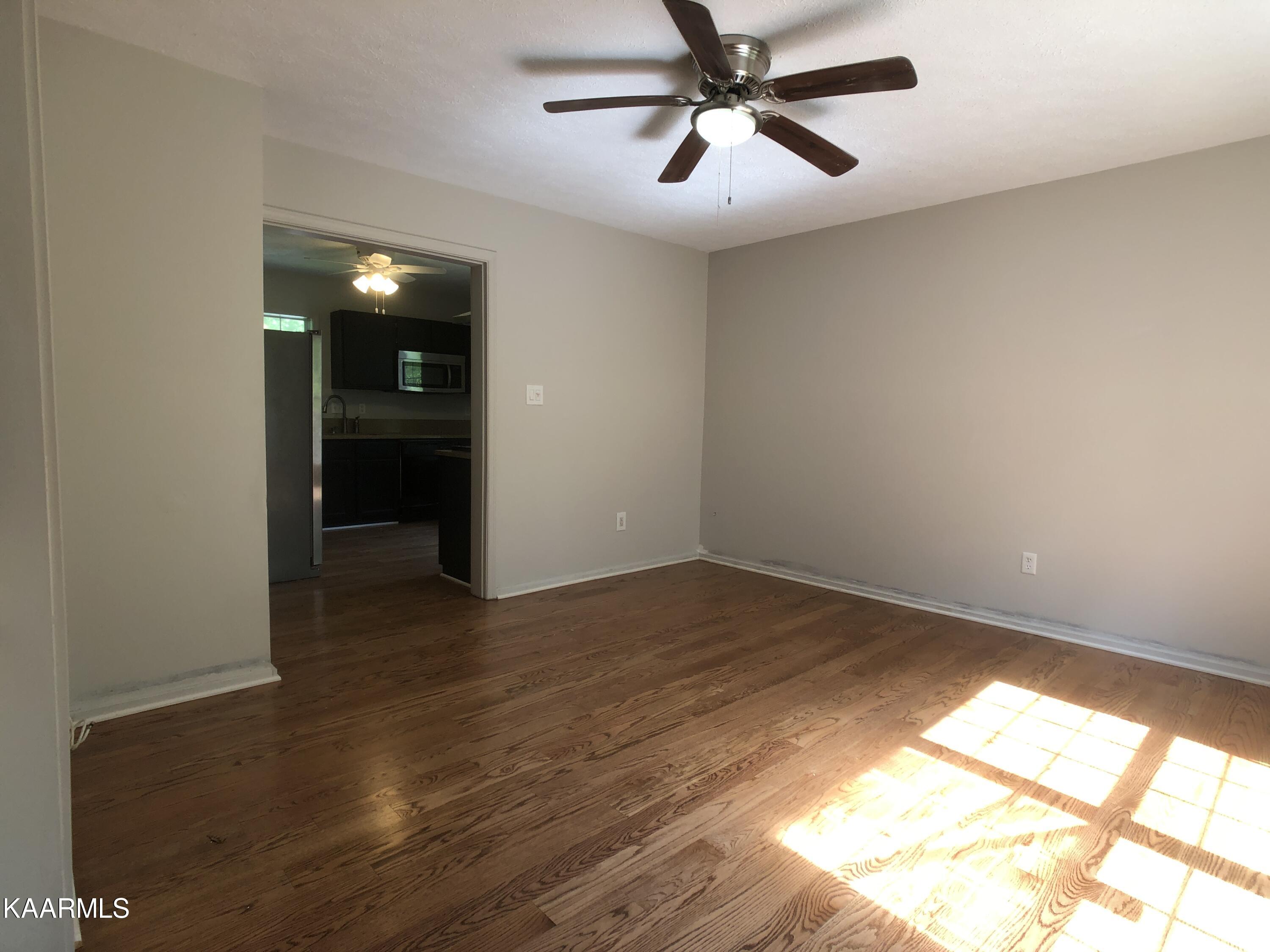 116 Wakeman Lane Oak Ridge, TN 37830 - Photo 4 of 22 25344_Image_4