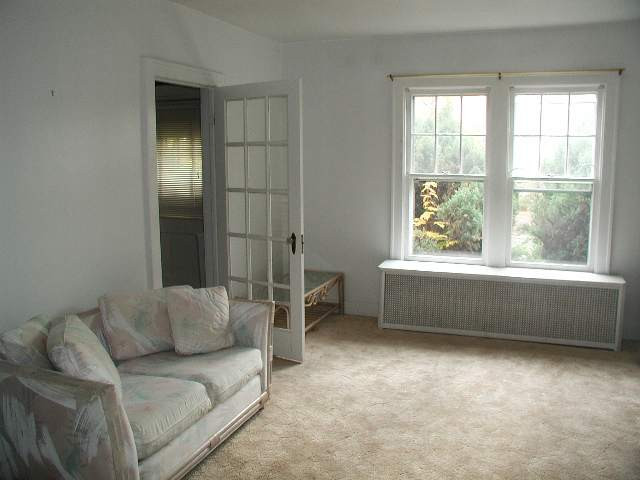 47 Brunswick Road Troy, NY 12180 - Photo 3 of 5 Photo 3