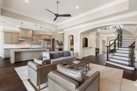 $1,749,000 | 6806 West Warwick Lake Lane, Spring, TX 77389