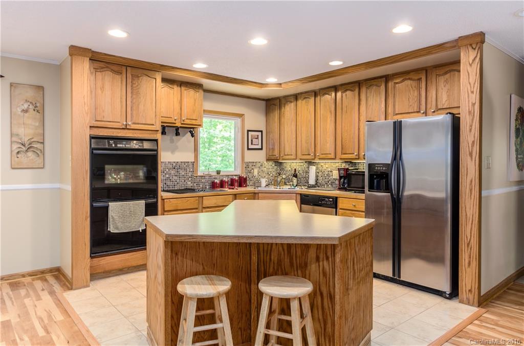 161 Spring Shore Road Statesville, NC 28677 - Photo 3 of 12 Gallery Image 3