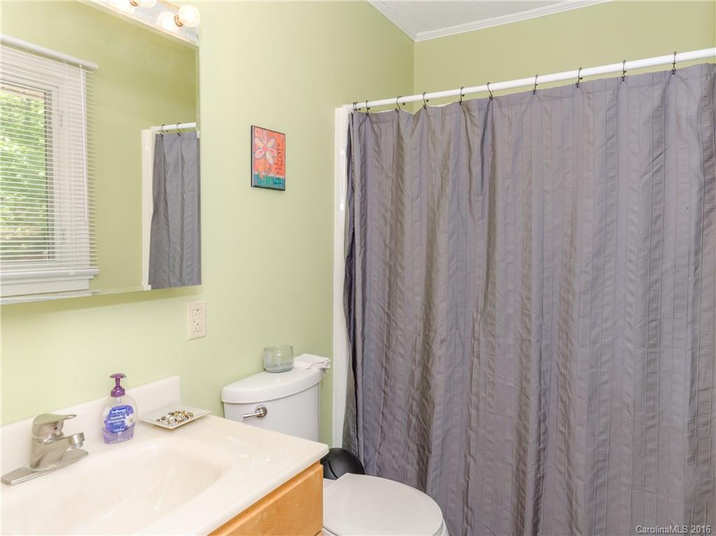 161 Spring Shore Road Statesville, NC 28677 - Photo 6 of 12 Gallery Image 6