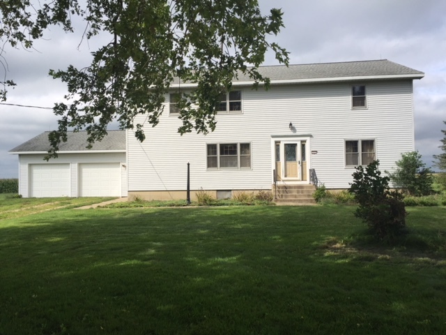 3777 East 1750th Road Ottawa, IL 61350 - Photo 1 of 18