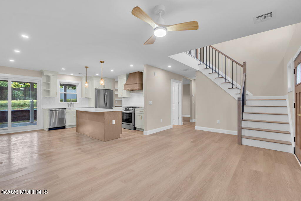 148 Torpedo Road Manahawkin, NJ 08050 - Photo 6 of 39 medium-019e7936-4bf2-70a3-8eb4-93ef30eac