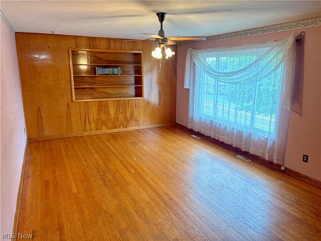 2023 Lake Washington Road Washington, WV 26181 - Photo 6 of 17