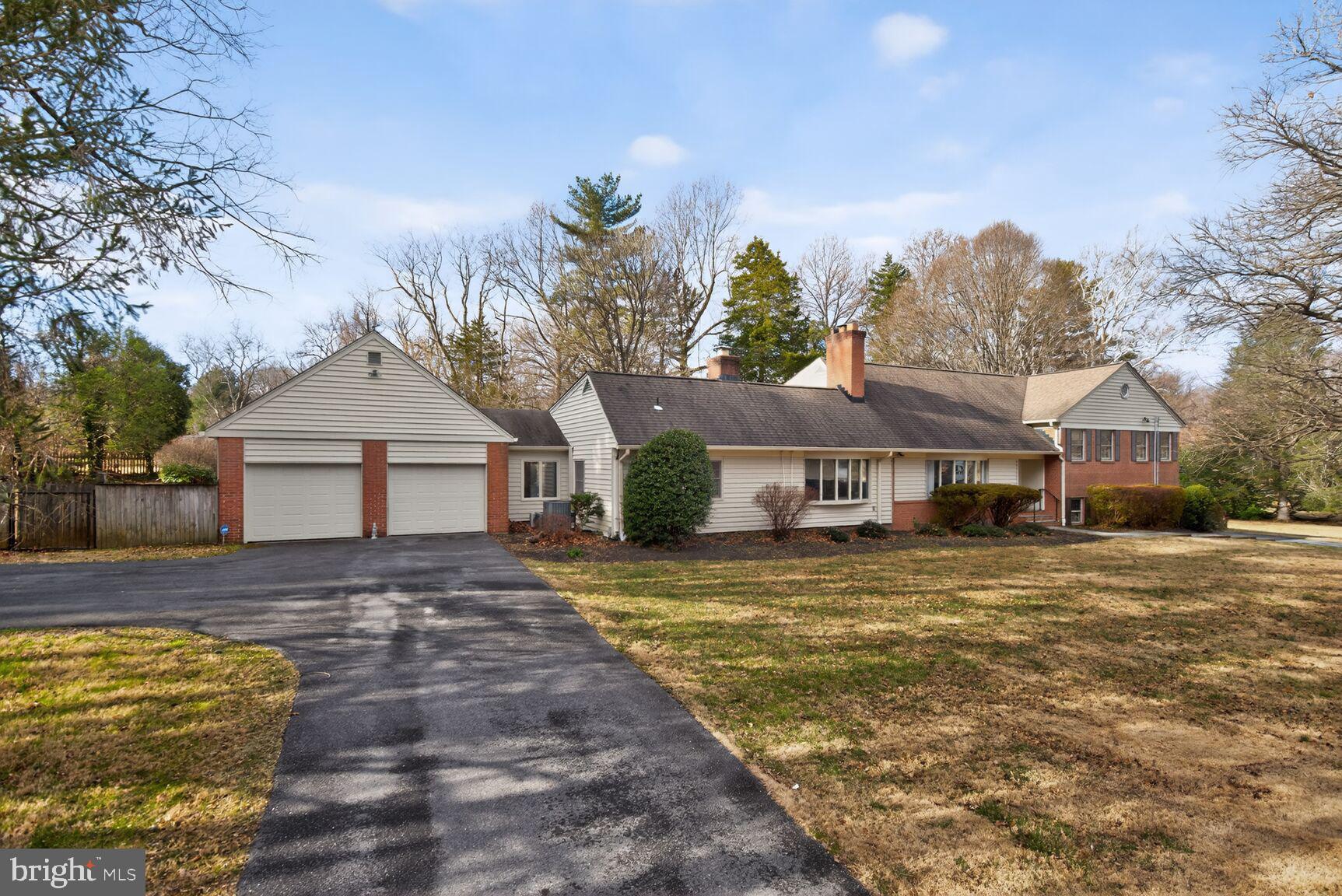 10816 Fox Hunt Lane Potomac, MD 20854 - Photo 23 of 26 Access to Garage One