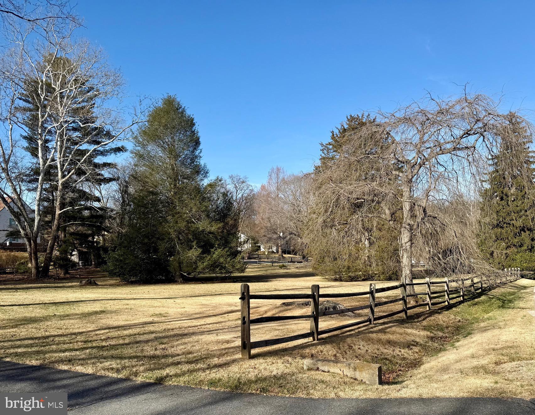 10816 Fox Hunt Lane Potomac, MD 20854 - Photo 3 of 26 Flat Two-Acre Property