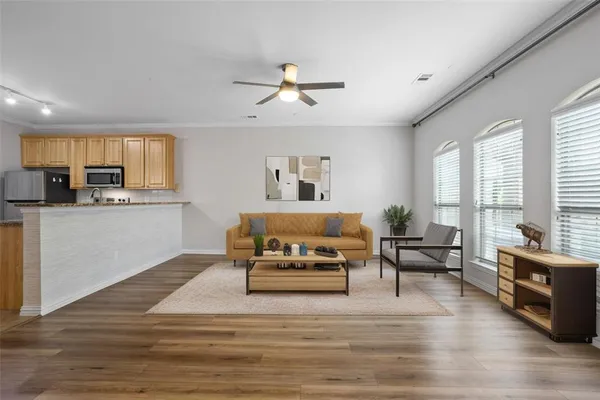 $359,900 | 3075 Willow Grove Boulevard, Unit 1103, McKinney, TX 75070