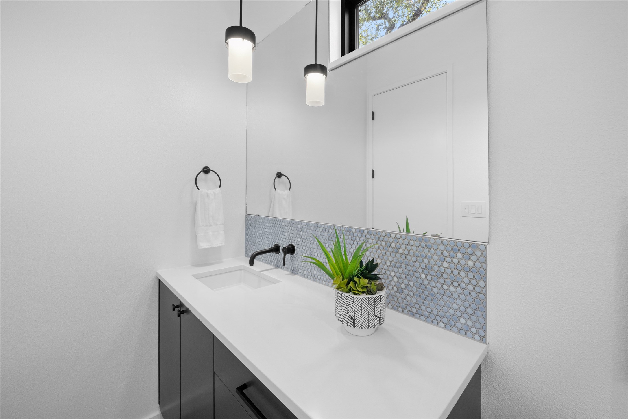 219 Lessin Lane, Unit 11 Austin, TX 78704 - Photo 15 of 23