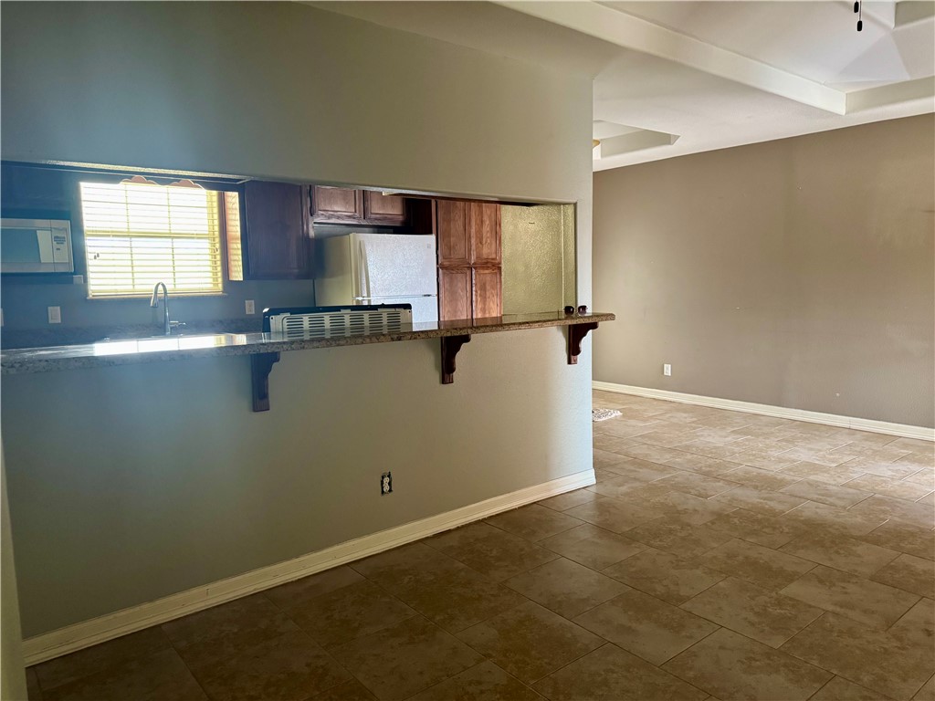 201 Cecilia Street Alice, TX 78332 - Photo 6 of 14