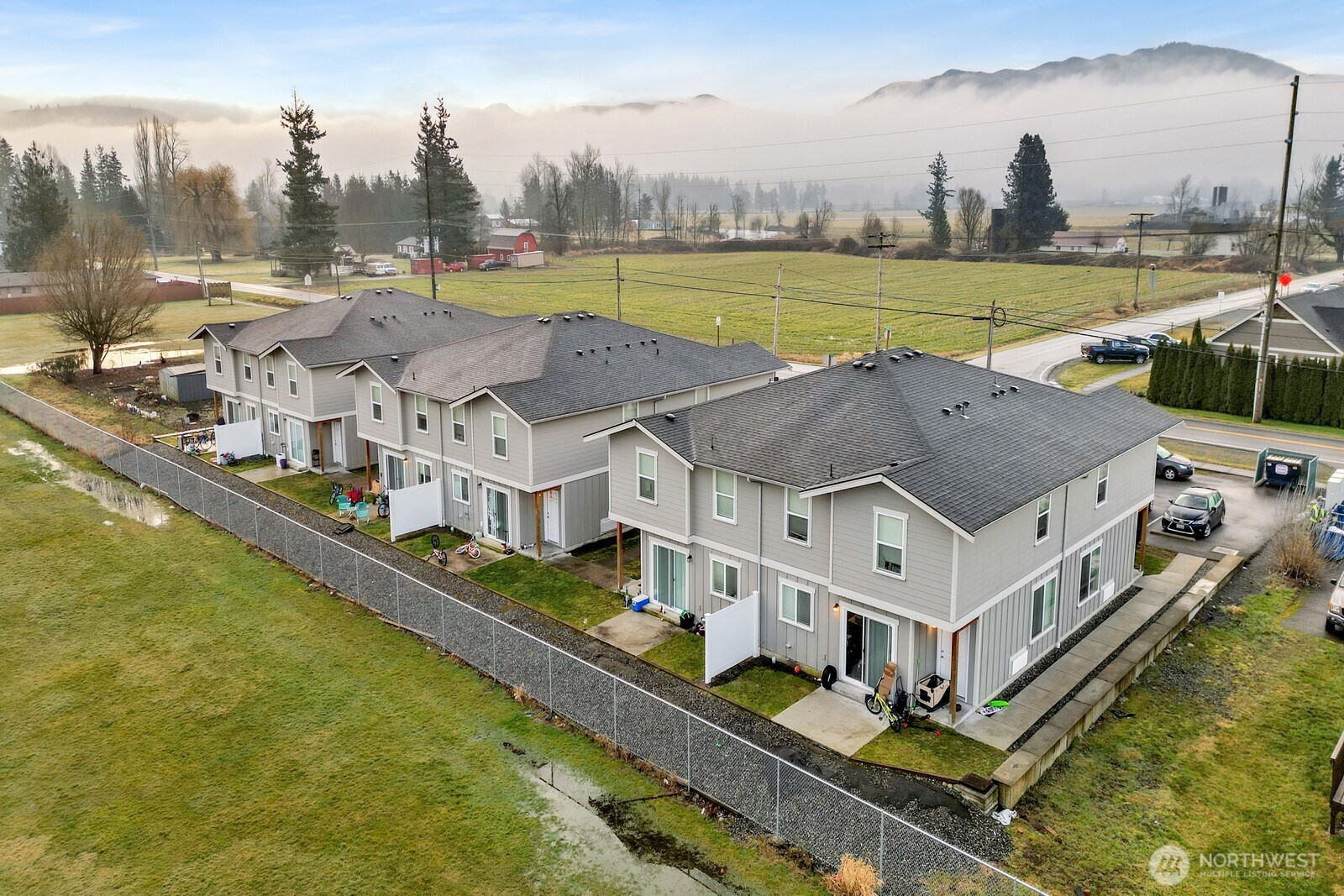 404 Front Street Sumas, WA 98295 - Photo 2 of 17