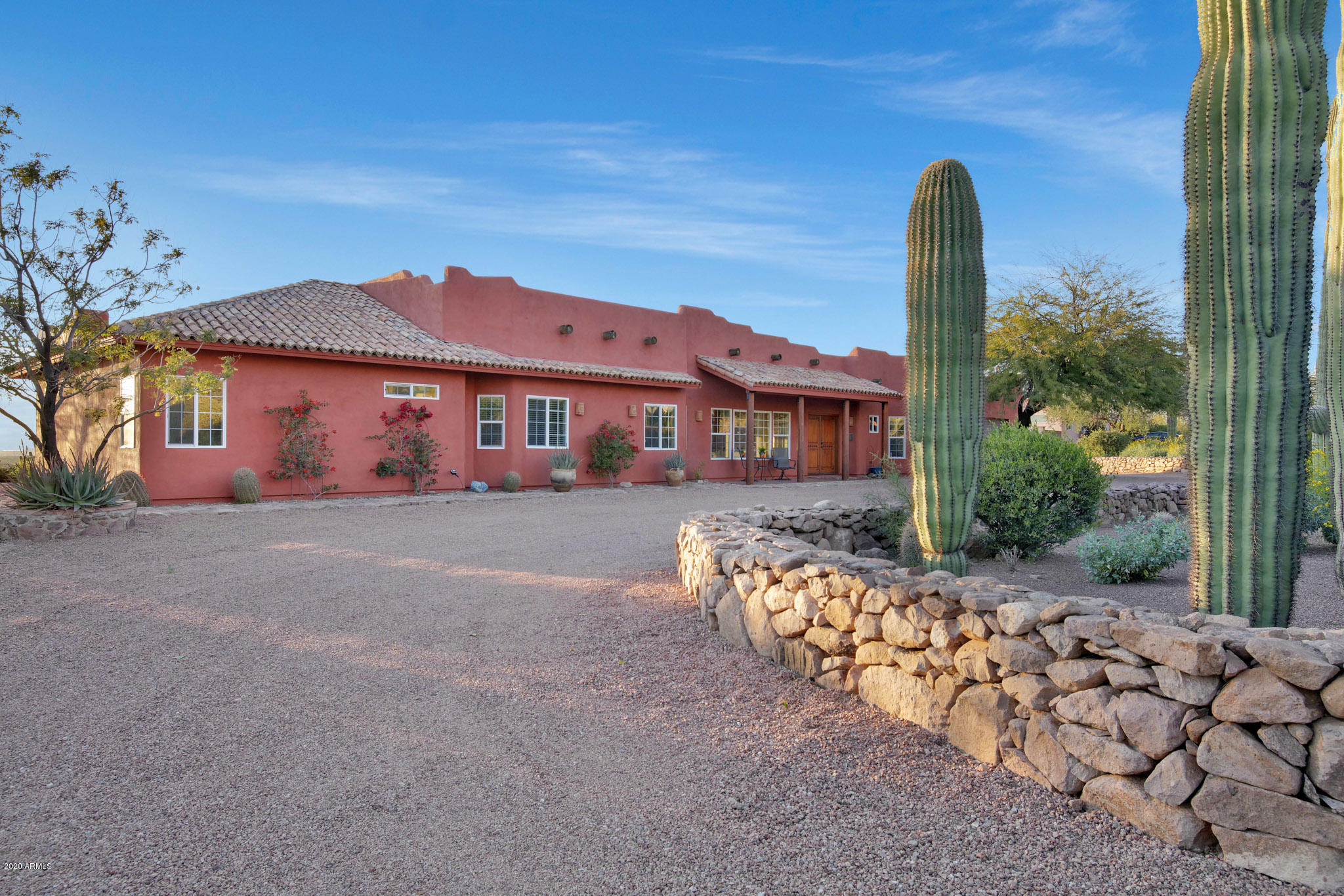 3044 North Prospectors Road Apache Junction, AZ 85119 - Photo 11 of 79 Left side of home