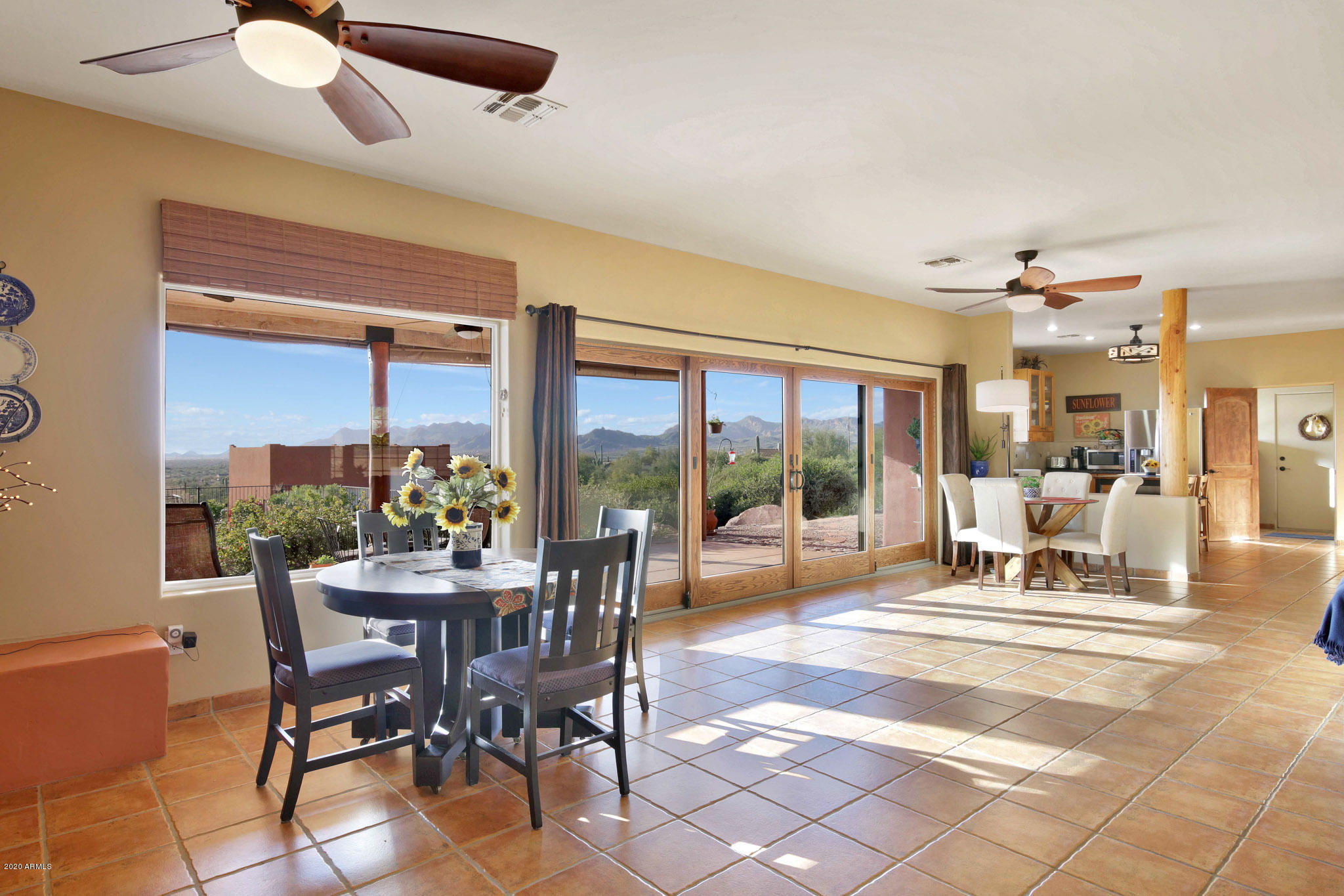 Dining and Breakfast Areas