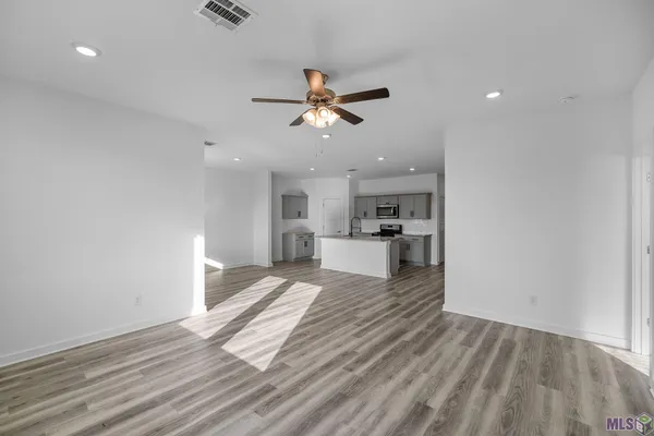 $290,000 | 12856 Silverbell Avenue, Denham Springs, LA 70726