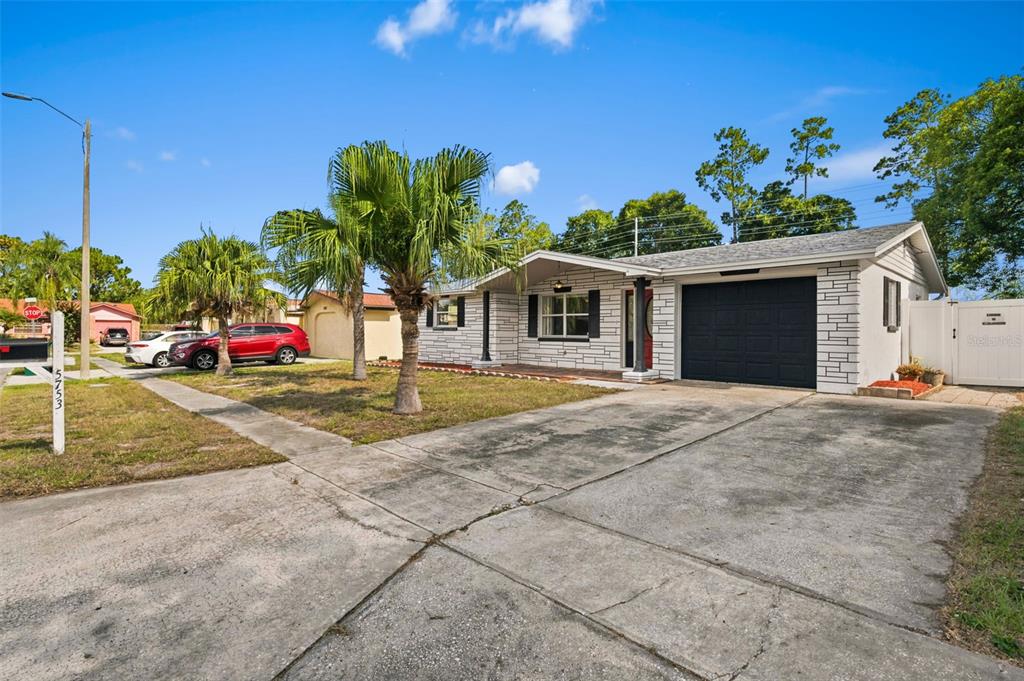 5753 1st Avenue New Port Richey, FL 34652 - Photo 3 of 49
