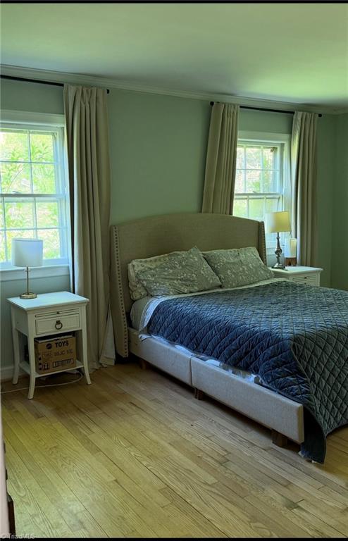125 James Street Elkin, NC 28621 - Photo 17 of 21 Primary bedroom