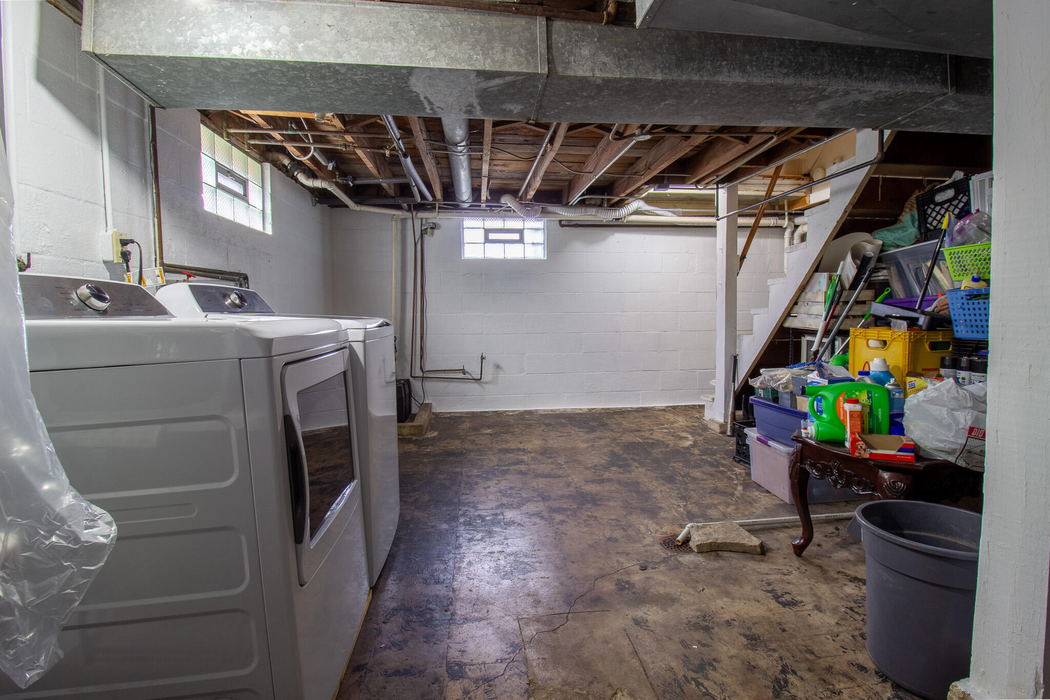 214 North Dwiggins Street Griffith, IN 46319 - Photo 32 of 44 2048x1365