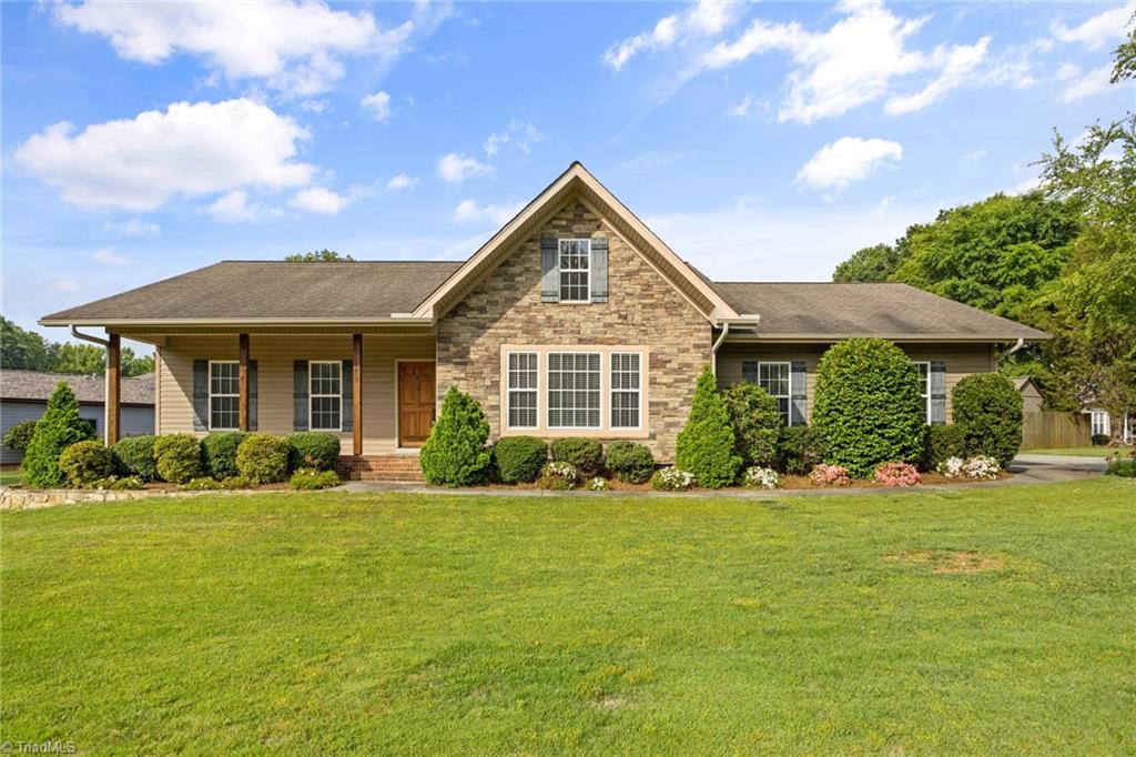 129 Idlewild Road Advance, NC 27006 - Photo 2 of 24 Gallery Image 2