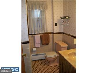 644 South Eagle Road Havertown, PA 19083 - Photo 6 of 12 Bathroom