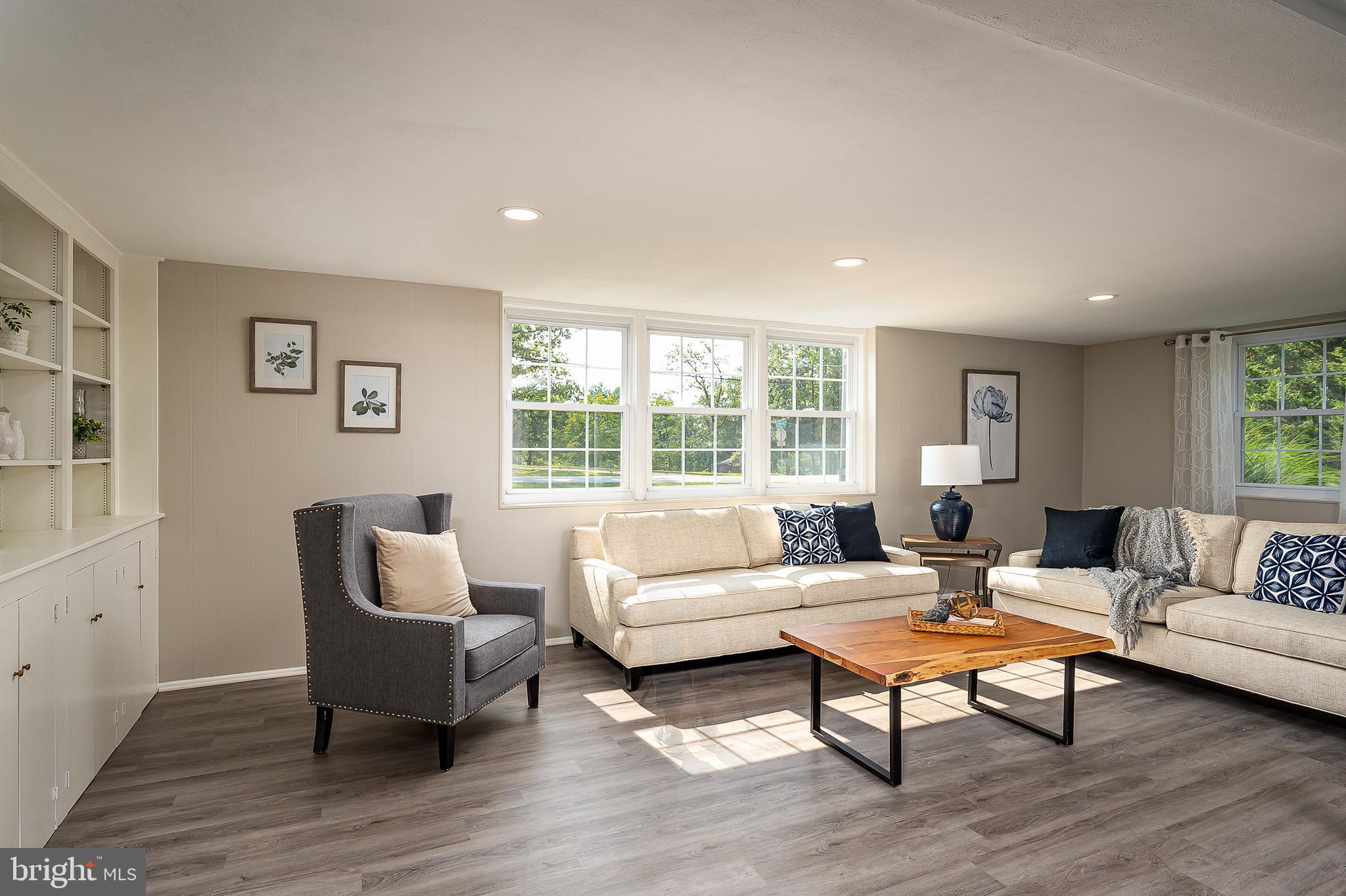 3901 Chatham Road Ellicott City, MD 21042 - Photo 15 of 41 Family Room