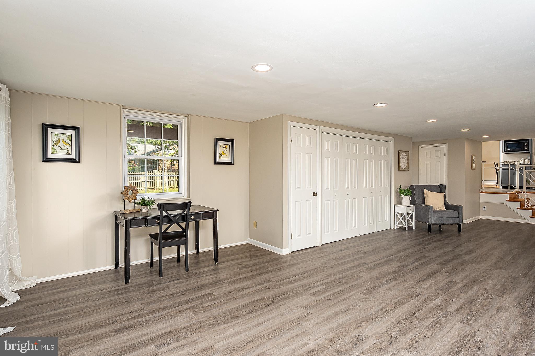 3901 Chatham Road Ellicott City, MD 21042 - Photo 16 of 41 Family Room