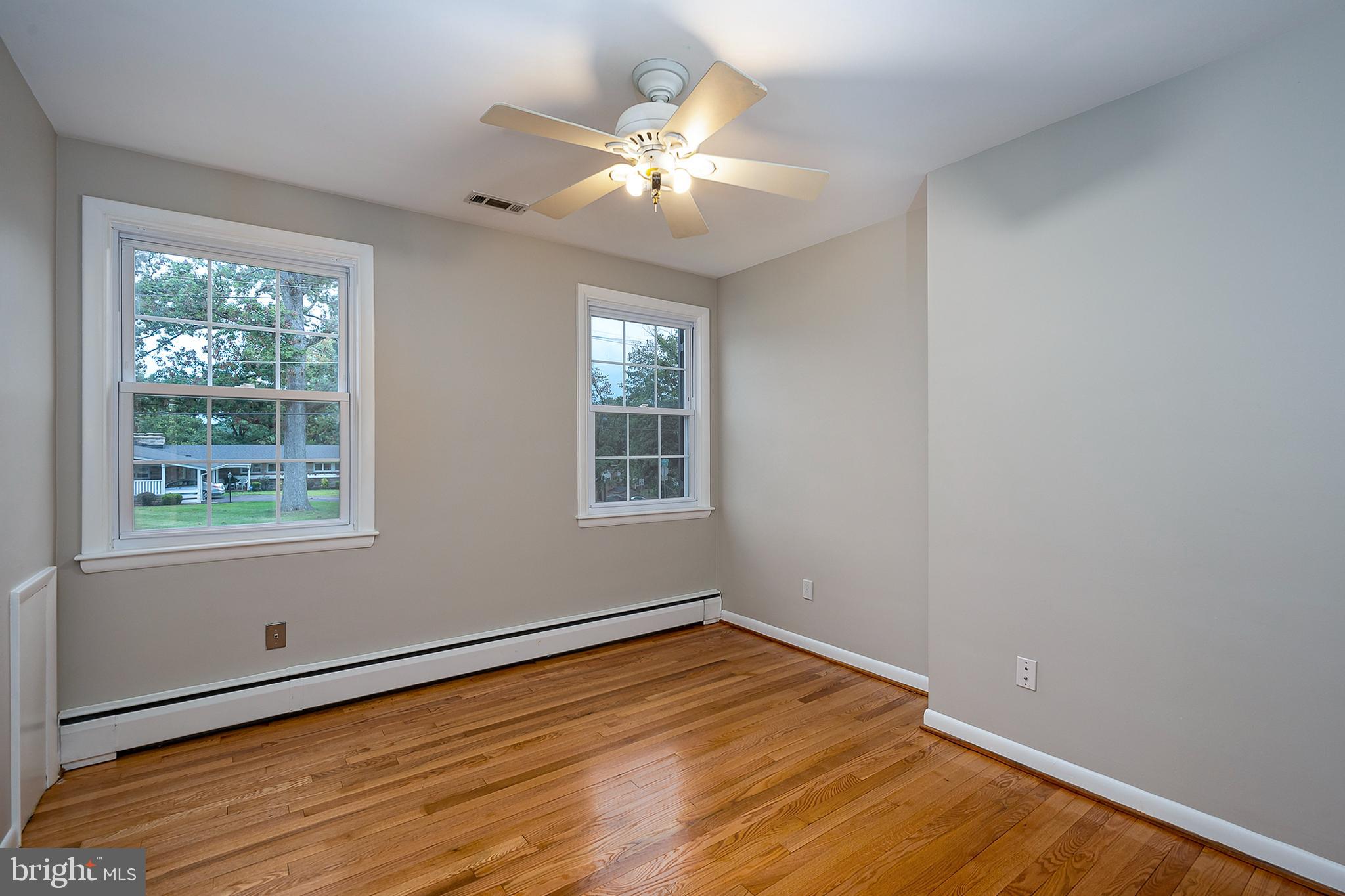 3901 Chatham Road Ellicott City, MD 21042 - Photo 25 of 41 Bedroom 2