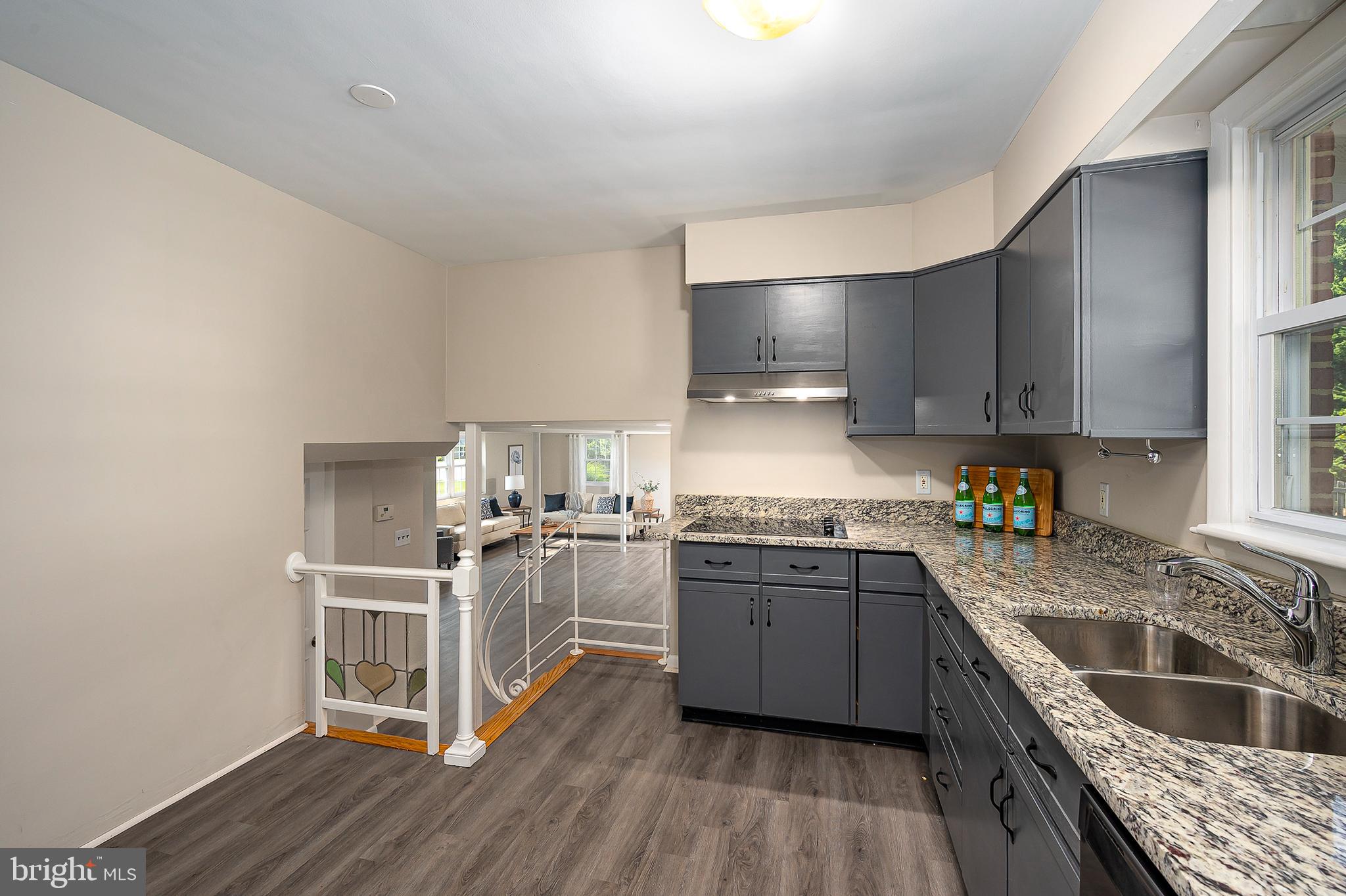 3901 Chatham Road Ellicott City, MD 21042 - Photo 8 of 41 Kitchen