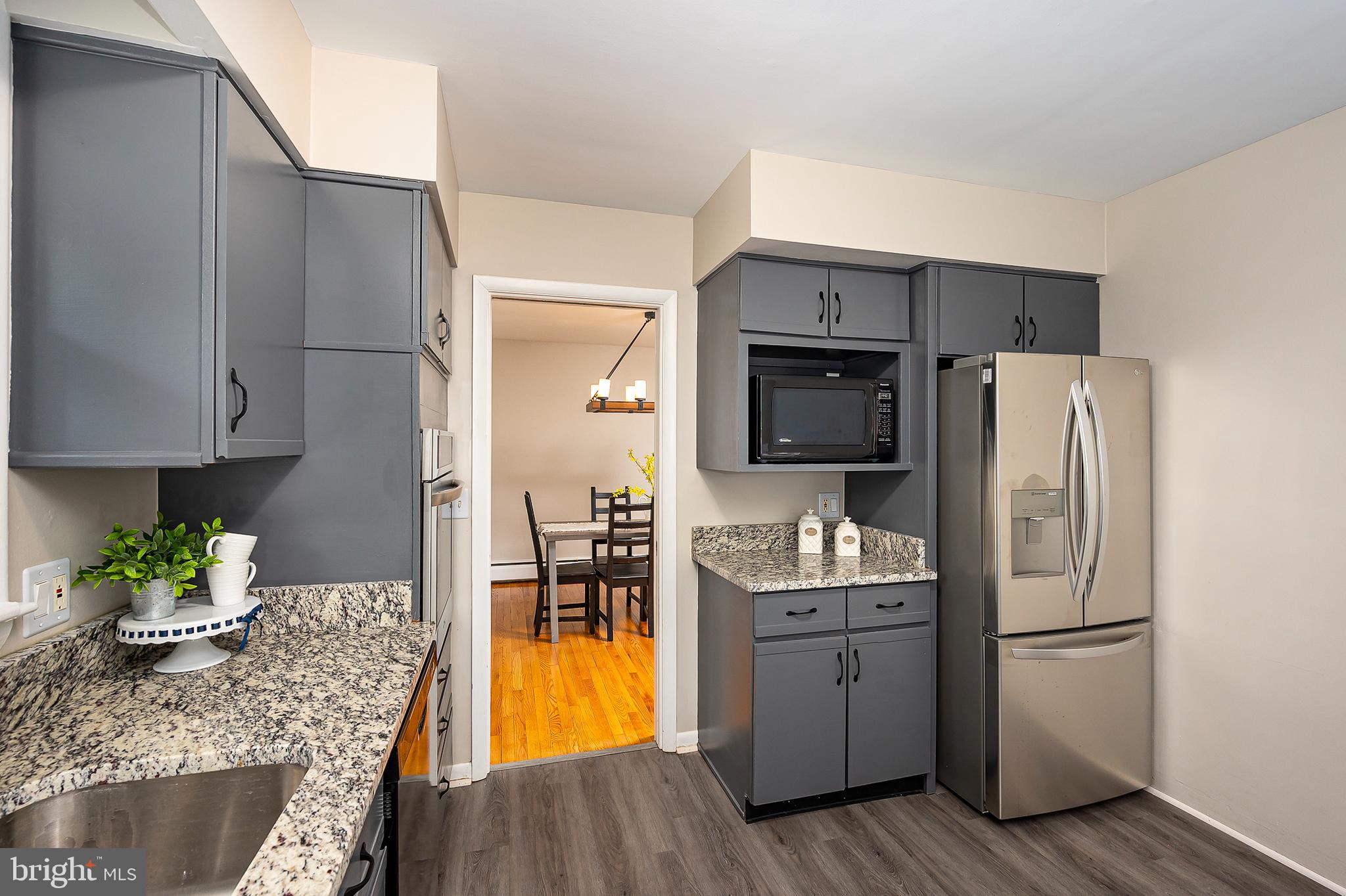 3901 Chatham Road Ellicott City, MD 21042 - Photo 10 of 41 Kitchen
