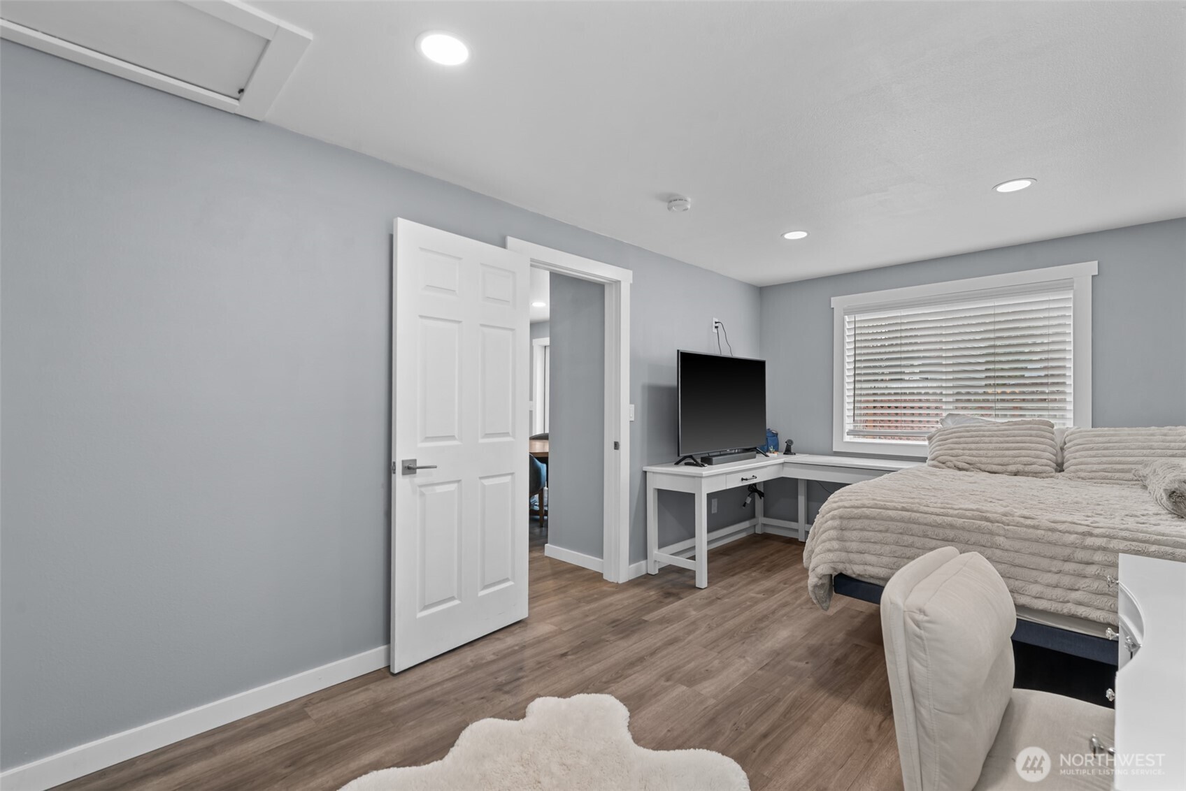 1750 Methow Street Wenatchee, WA 98801 - Photo 15 of 33 a bed room with a bed and a television