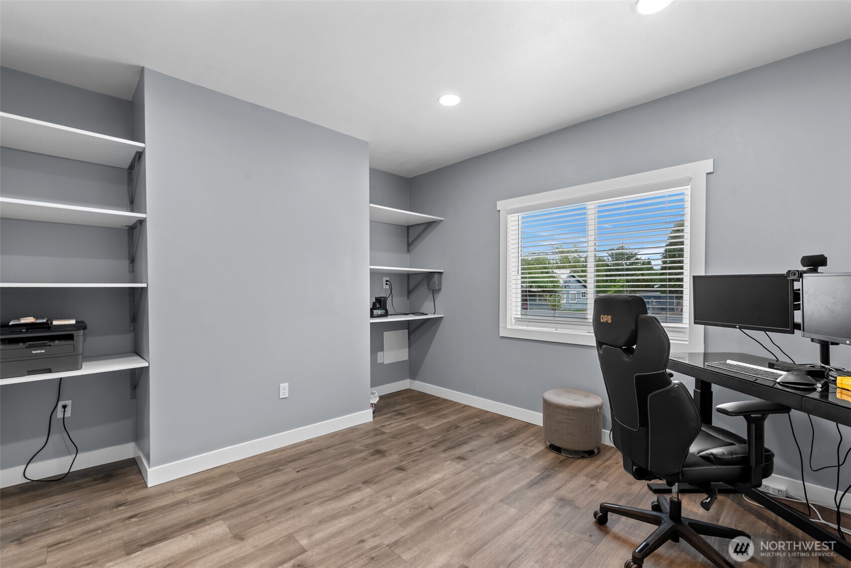 1750 Methow Street Wenatchee, WA 98801 - Photo 27 of 33 a view of a workspace with furniture and a window
