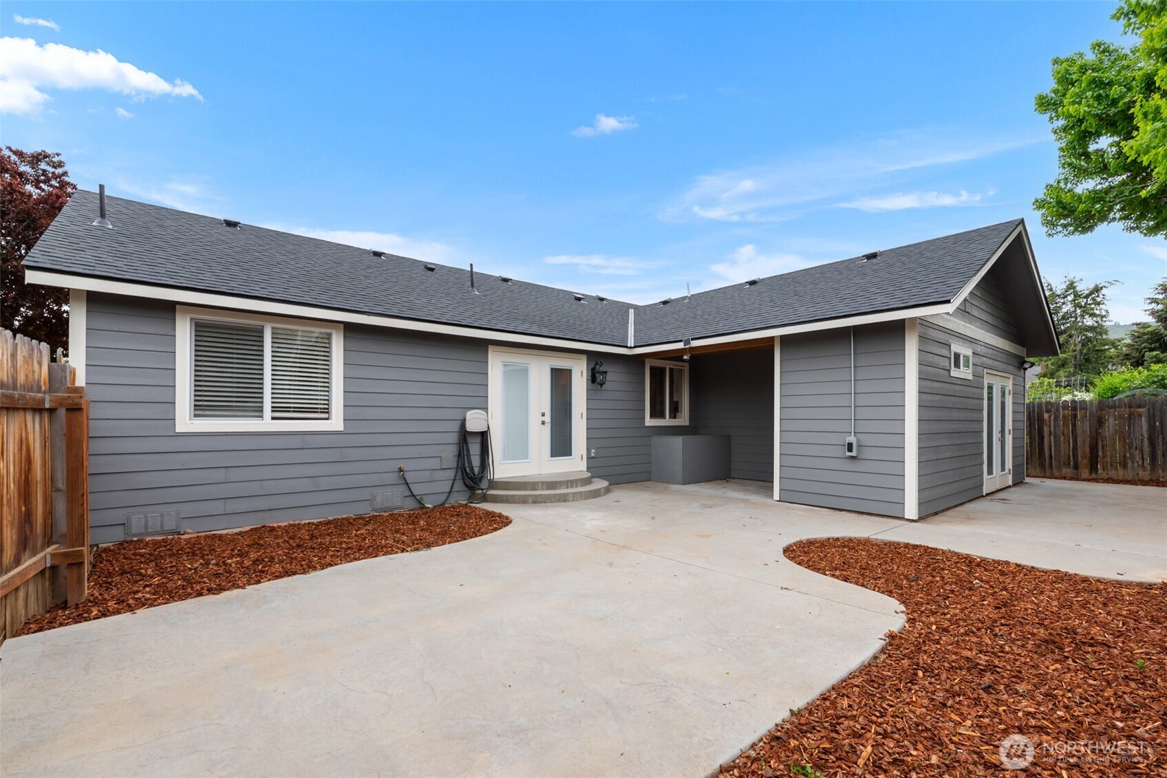 1750 Methow Street Wenatchee, WA 98801 - Photo 30 of 33 a house view with a backyard space