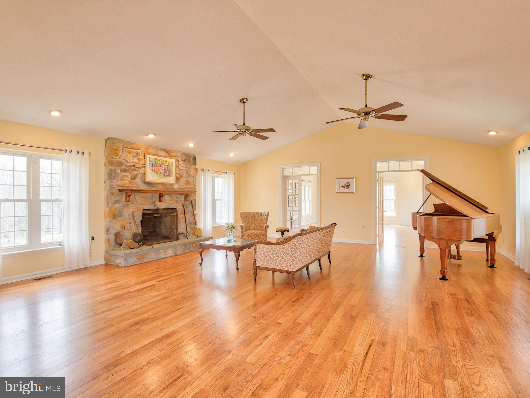6485 Summit Point Road Charles Town, WV 25414 - Photo 12 of 71 Gallery Image 12