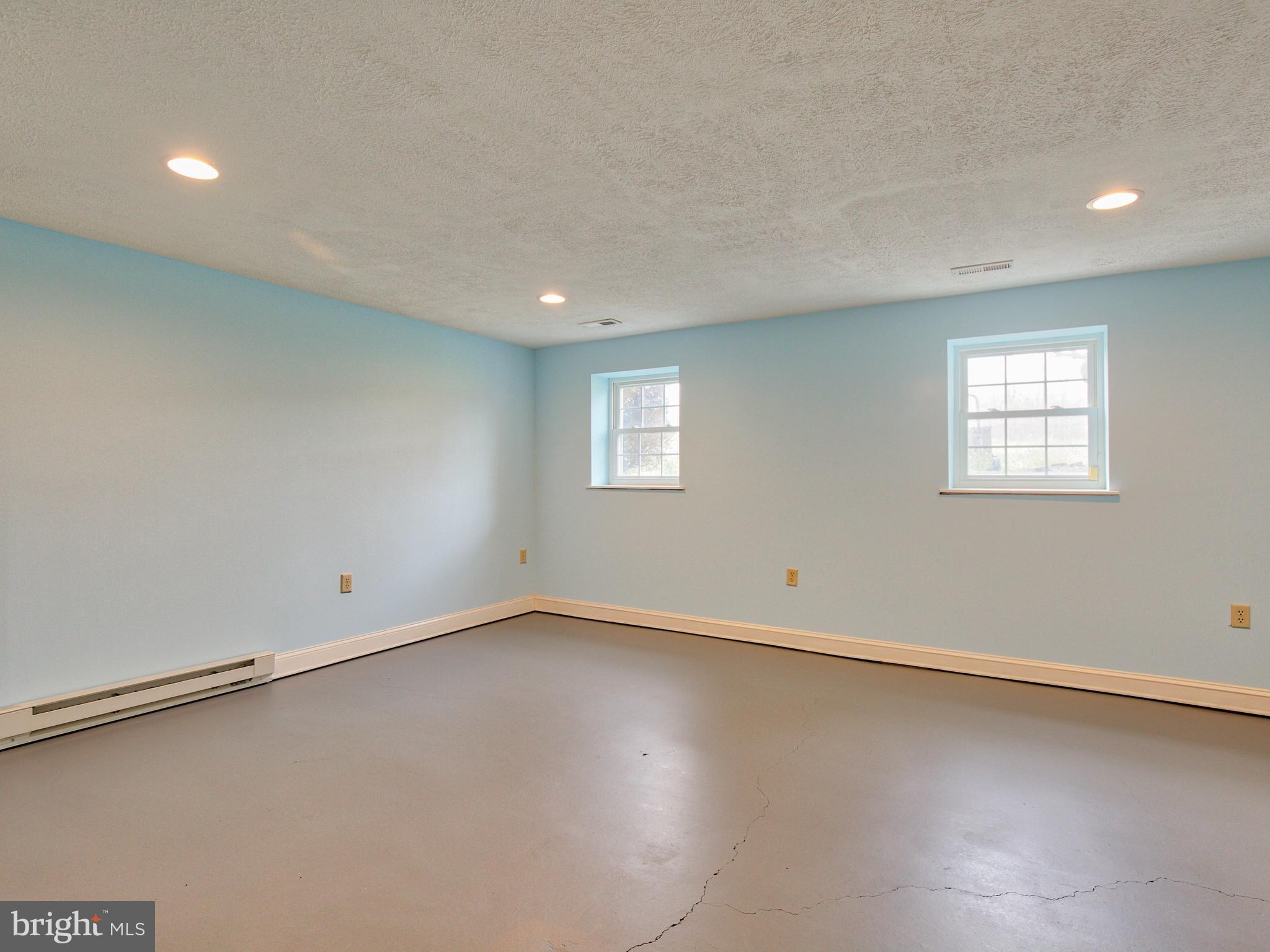 6485 Summit Point Road Charles Town, WV 25414 - Photo 44 of 71 Gallery Image 44
