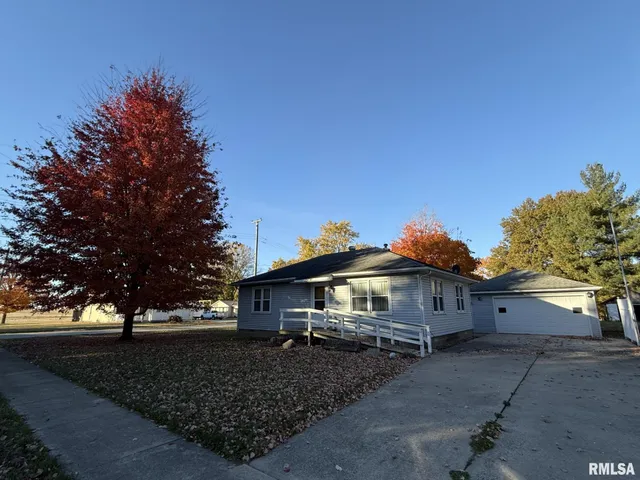$85,000 | 390 South Jefferson Street, Roseville, IL 61473