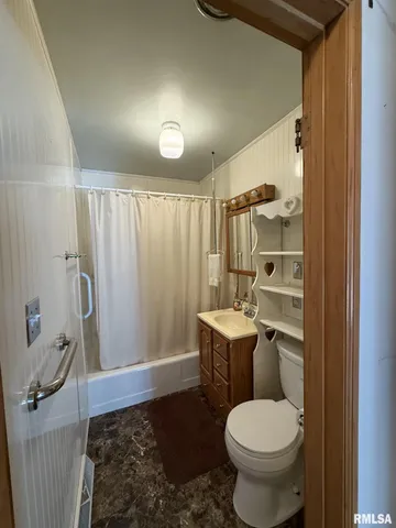 $85,000 | 390 South Jefferson Street, Roseville, IL 61473