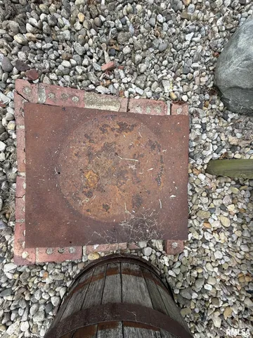 $85,000 | 390 South Jefferson Street, Roseville, IL 61473