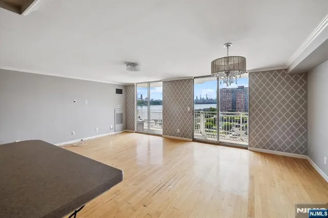 $469,000 | 1055 River Road, Unit 1014, Edgewater, NJ 07020